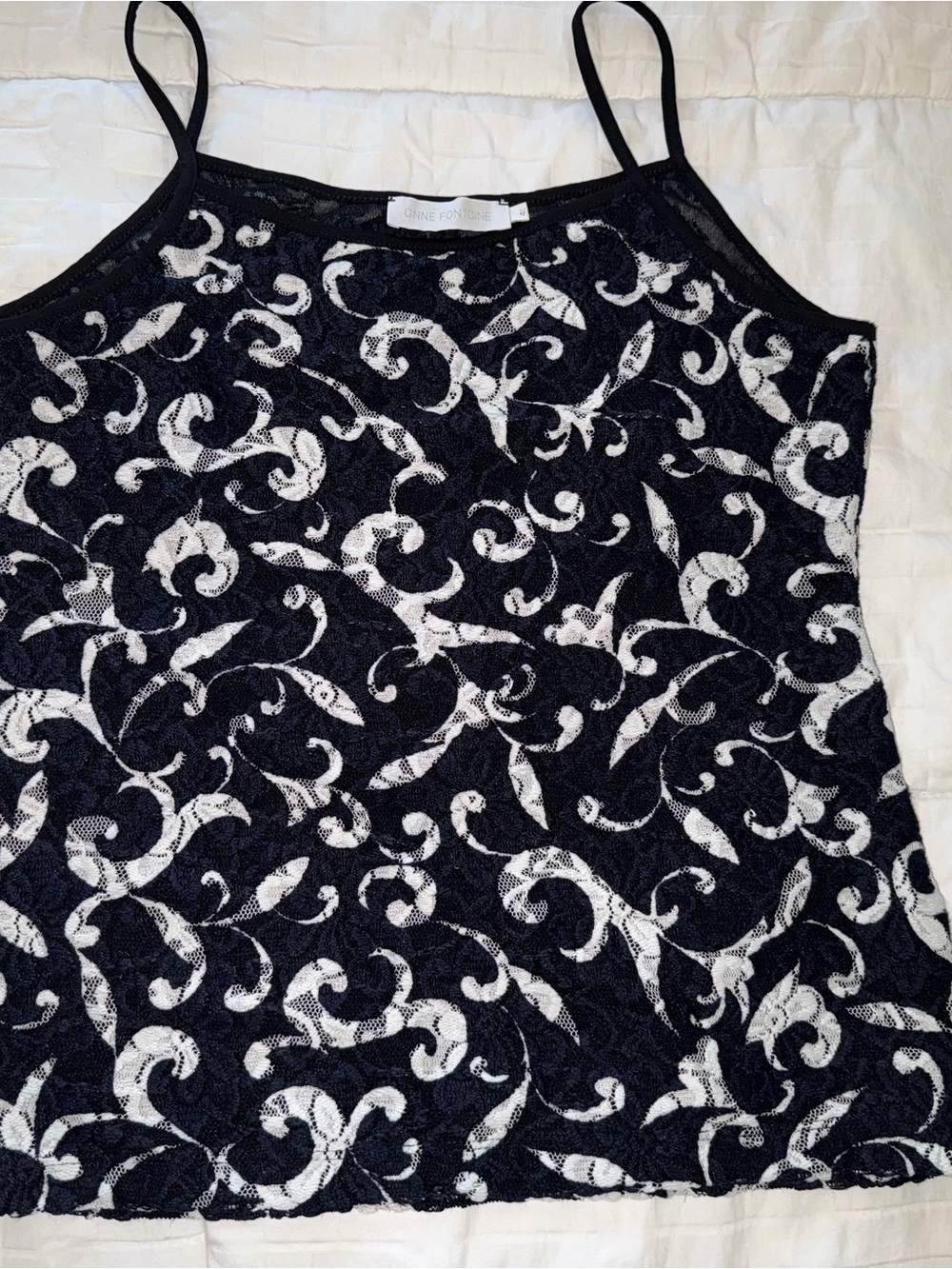 Anne Fontaine Bold Navy & White Lace Pattern Tank and Blouse Set - Picture 10 of 16